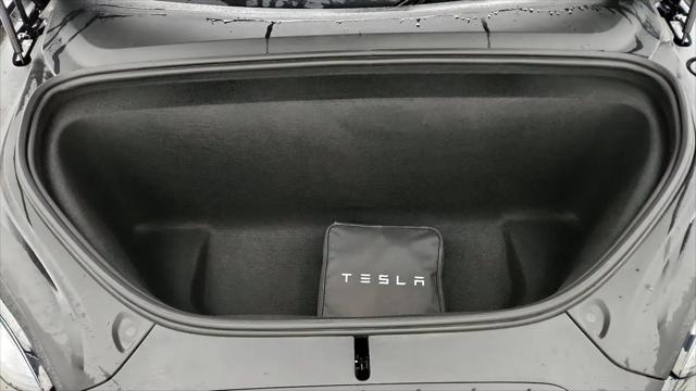 2022 Tesla Model X Plaid Tri Motor All-Wheel Drive