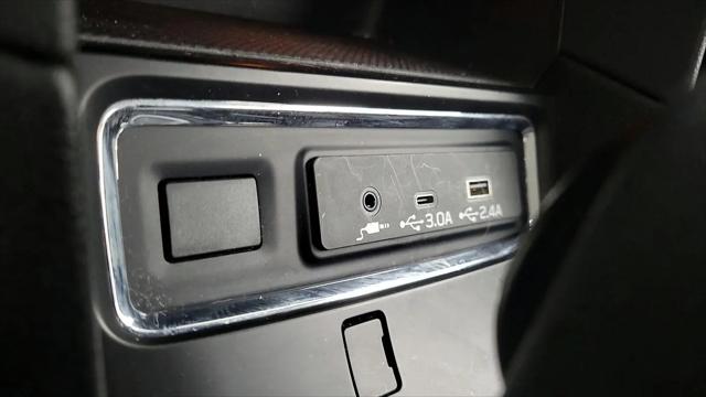 2023 Subaru Ascent Base 8-Passenger