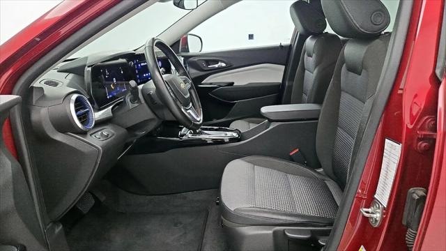 2025 Chevrolet Trax FWD LT
