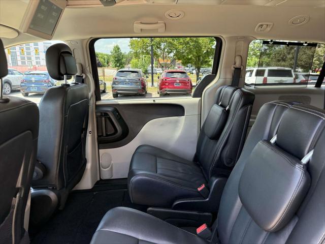 2015 Chrysler Town & Country Touring