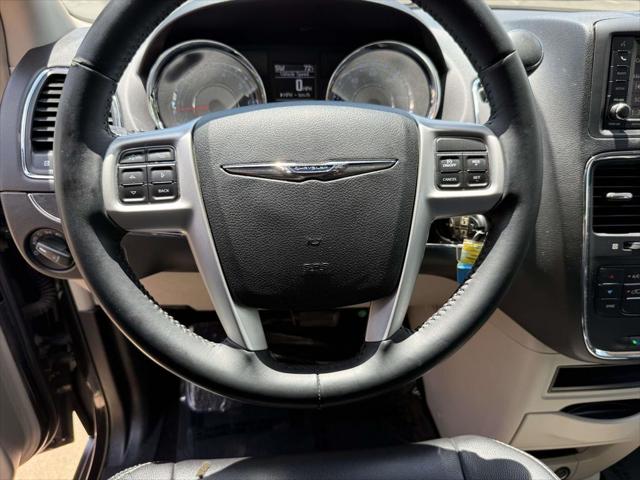 2015 Chrysler Town & Country Touring