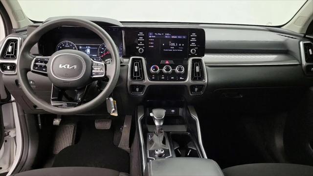 2023 Kia Sorento LX