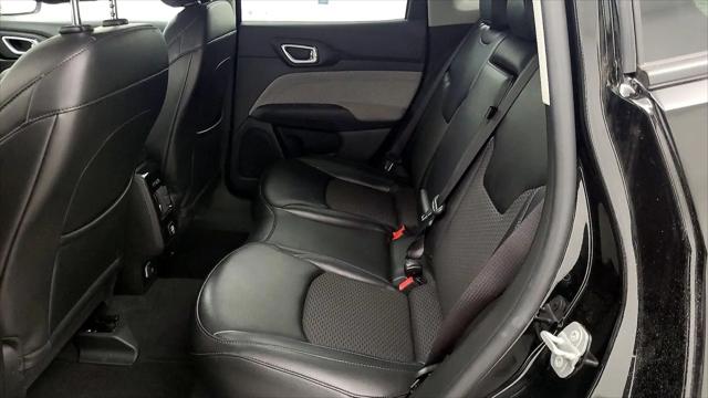 2022 Jeep Compass Latitude FWD