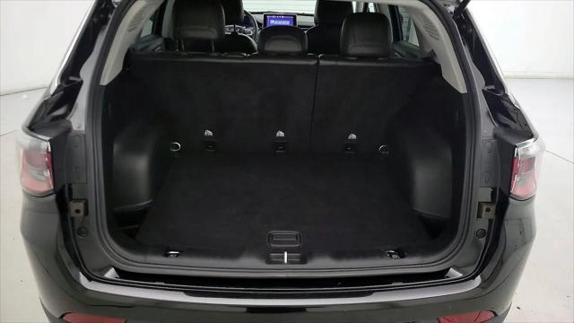 2022 Jeep Compass Latitude FWD