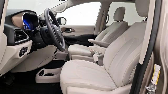 2017 Chrysler Pacifica LX