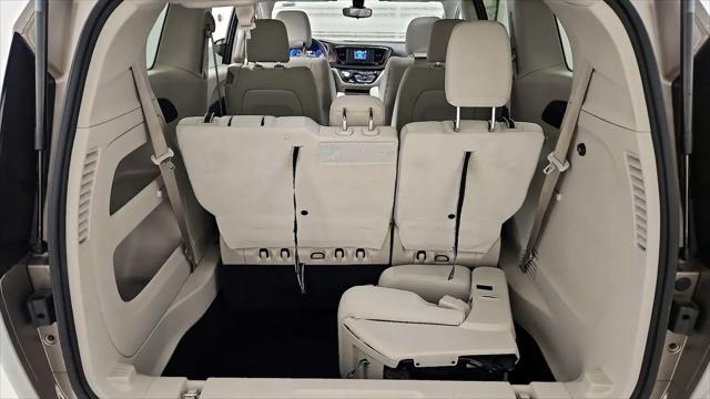 2017 Chrysler Pacifica LX