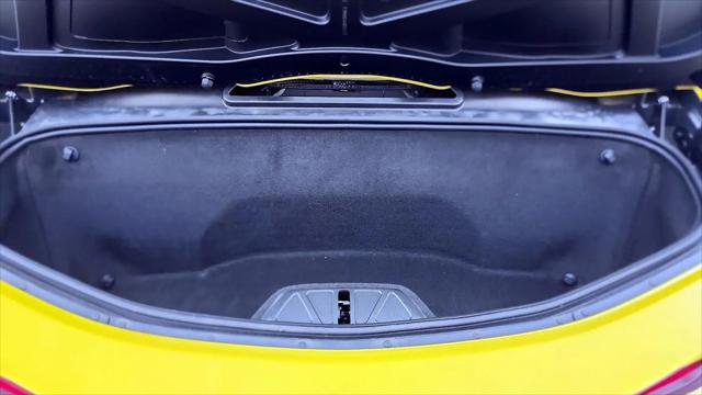 2025 Chevrolet Corvette Stingray RWD Convertible 2LT