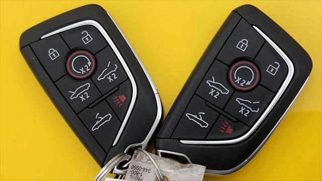 2025 Chevrolet Corvette Stingray RWD Convertible 2LT