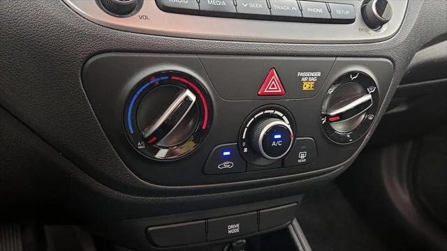 2019 Hyundai Accent SE