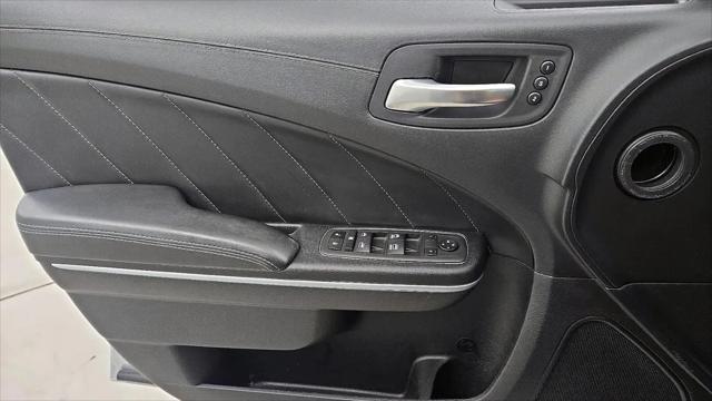 2022 Dodge Charger SXT RWD