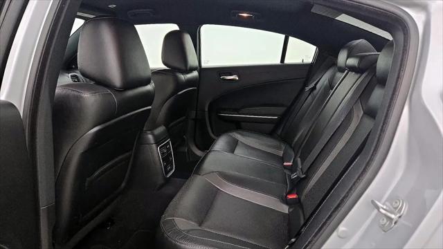 2022 Dodge Charger SXT RWD