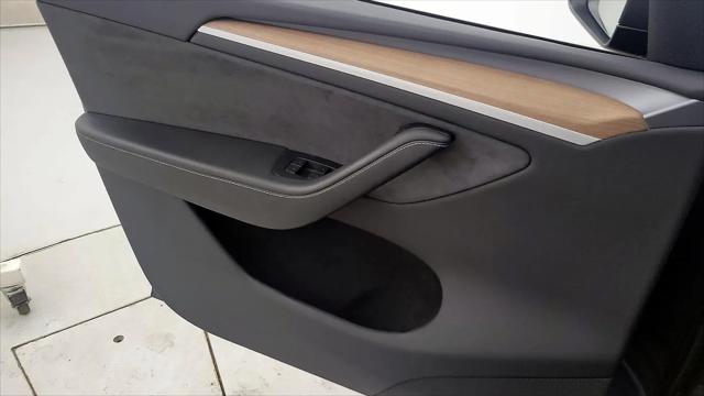2024 Tesla Model Y Long Range Dual Motor All-Wheel Drive