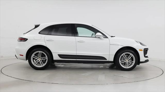 2022 Porsche Macan Macan