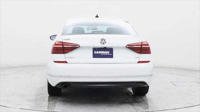 2017 Volkswagen Passat 1.8T R-Line