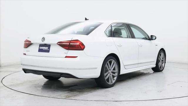 2017 Volkswagen Passat 1.8T R-Line