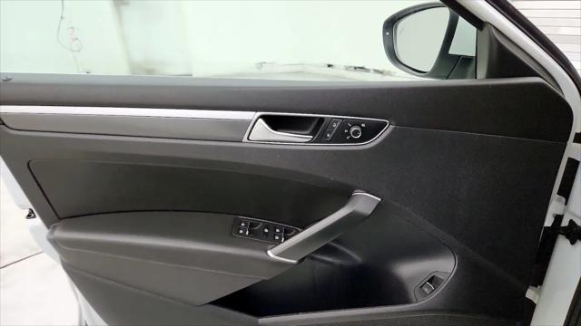 2017 Volkswagen Passat 1.8T R-Line