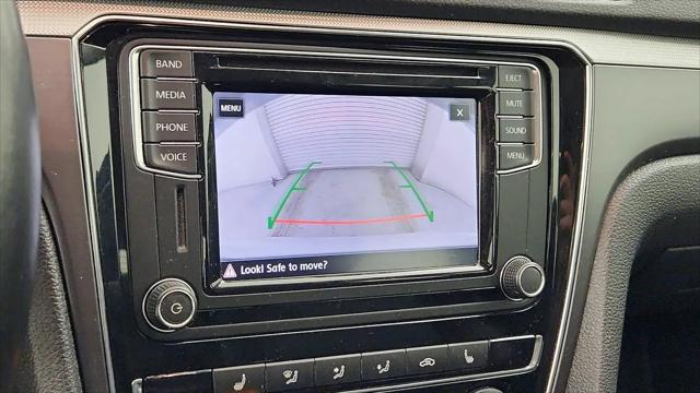 2017 Volkswagen Passat 1.8T R-Line