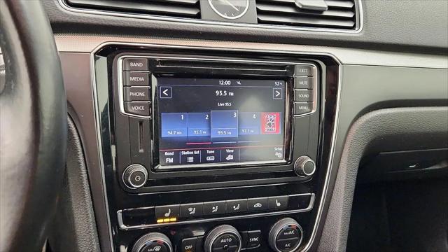 2017 Volkswagen Passat 1.8T R-Line
