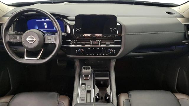 2024 Nissan Pathfinder Platinum FWD