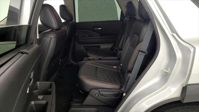 2024 Nissan Pathfinder Platinum FWD