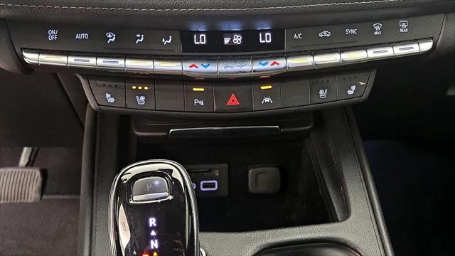 2021 Cadillac XT4 AWD Premium Luxury