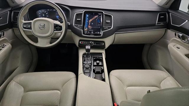2020 Volvo XC90 T6 Momentum 7 Passenger