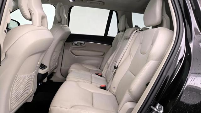 2020 Volvo XC90 T6 Momentum 7 Passenger