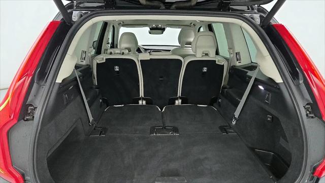 2020 Volvo XC90 T6 Momentum 7 Passenger