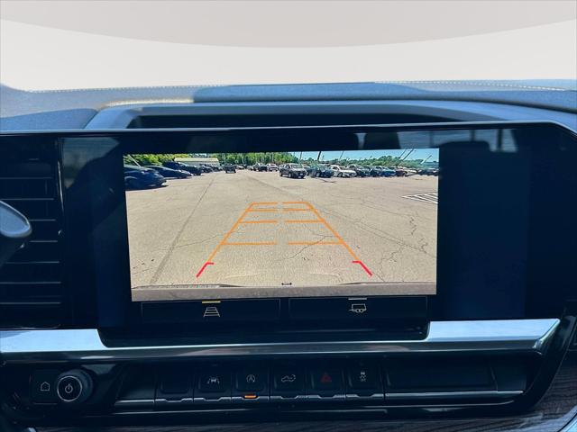 2022 Chevrolet Silverado 1500 4WD Crew Cab Short Bed LT with 2FL