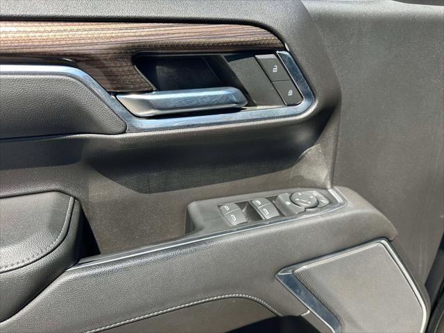 2022 Chevrolet Silverado 1500 4WD Crew Cab Short Bed LT with 2FL
