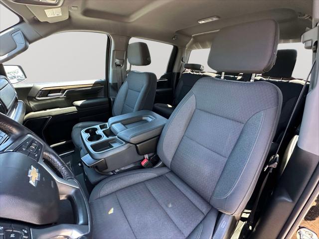 2022 Chevrolet Silverado 1500 4WD Crew Cab Short Bed LT with 2FL