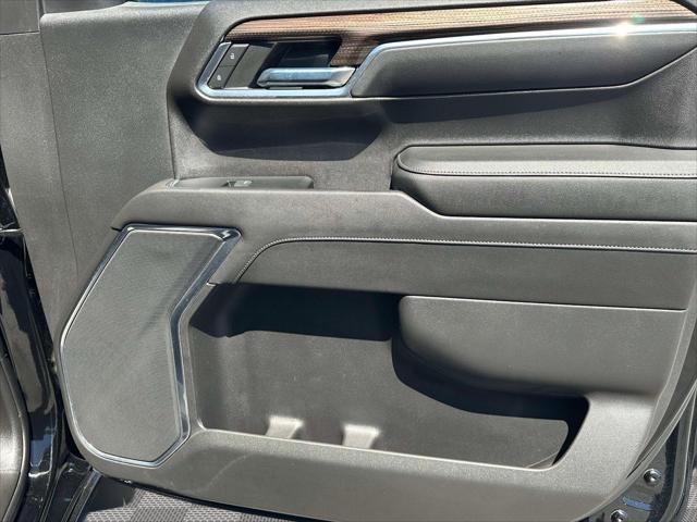 2022 Chevrolet Silverado 1500 4WD Crew Cab Short Bed LT with 2FL