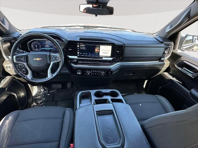 2022 Chevrolet Silverado 1500 4WD Crew Cab Short Bed LT with 2FL