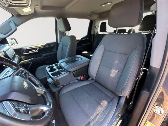 2022 Chevrolet Silverado 1500 4WD Crew Cab Short Bed LT with 2FL