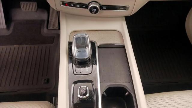 2022 Volvo XC60 B5 Inscription