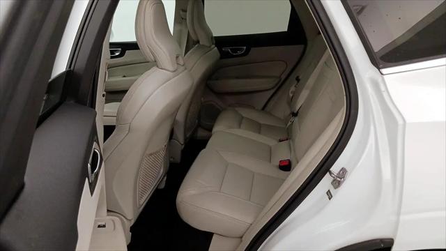 2022 Volvo XC60 B5 Inscription