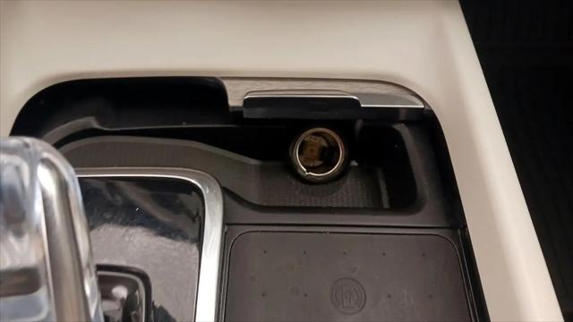 2022 Volvo XC60 B5 Inscription