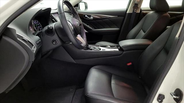 2018 INFINITI Q50h LUXE