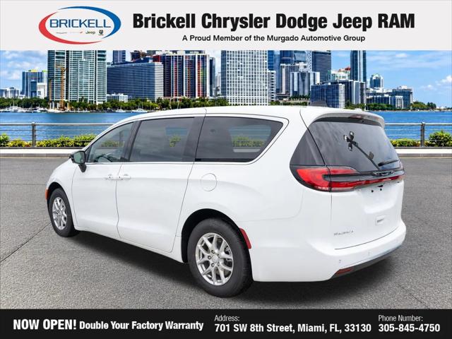 2027 Chrysler Pacifica Select