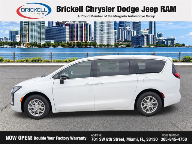 2027 Chrysler Pacifica Select