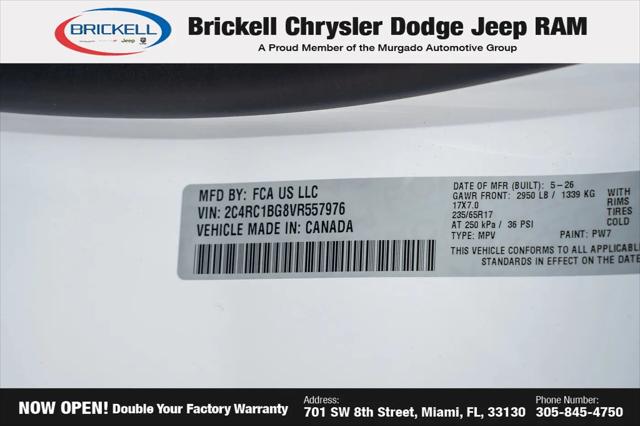 2027 Chrysler Pacifica Select