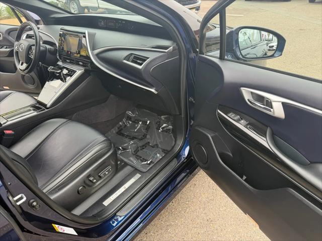 2017 Toyota Mirai Base