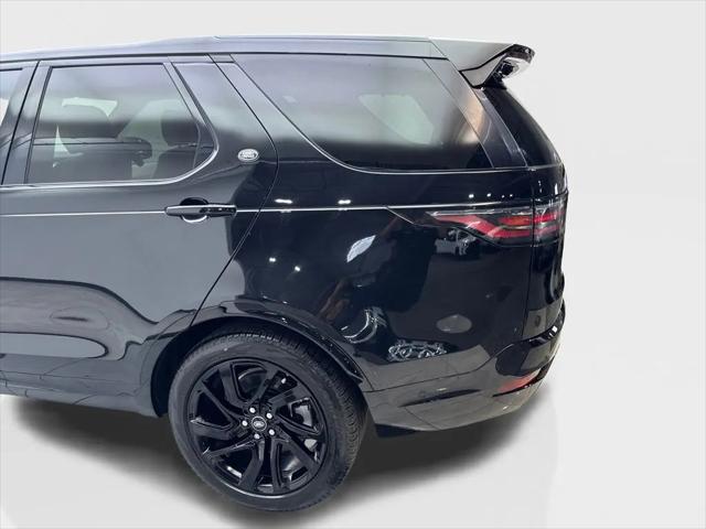 2023 Land Rover Discovery P300 S R-Dynamic
