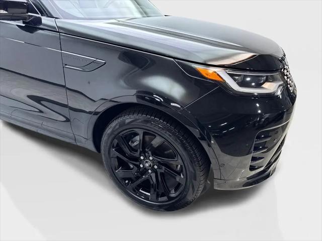 2023 Land Rover Discovery P300 S R-Dynamic