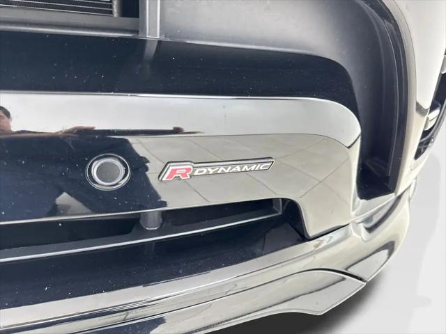2023 Land Rover Discovery P300 S R-Dynamic
