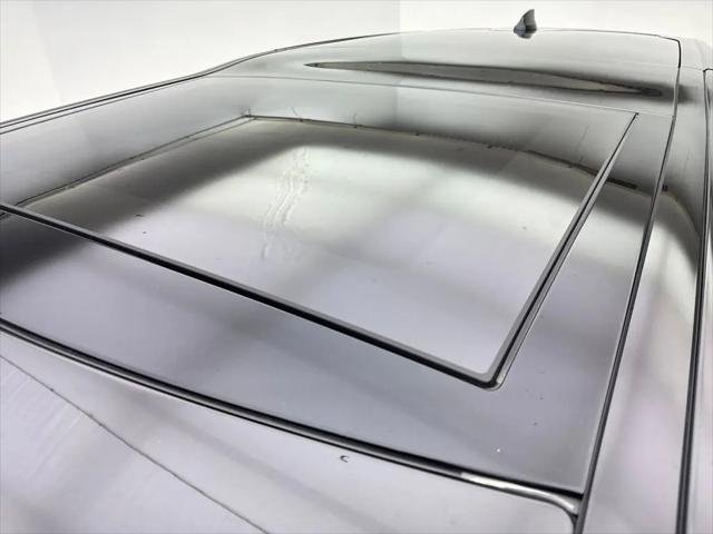 2023 Land Rover Discovery P300 S R-Dynamic