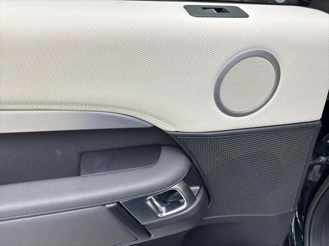 2023 Land Rover Discovery P300 S R-Dynamic