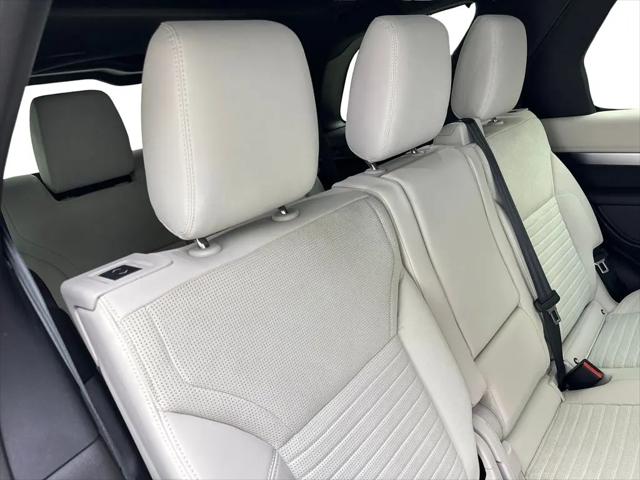 2023 Land Rover Discovery P300 S R-Dynamic