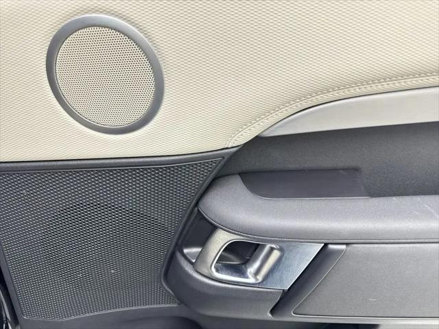 2023 Land Rover Discovery P300 S R-Dynamic