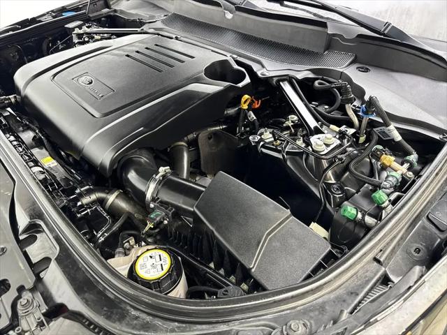 2023 Land Rover Discovery P300 S R-Dynamic